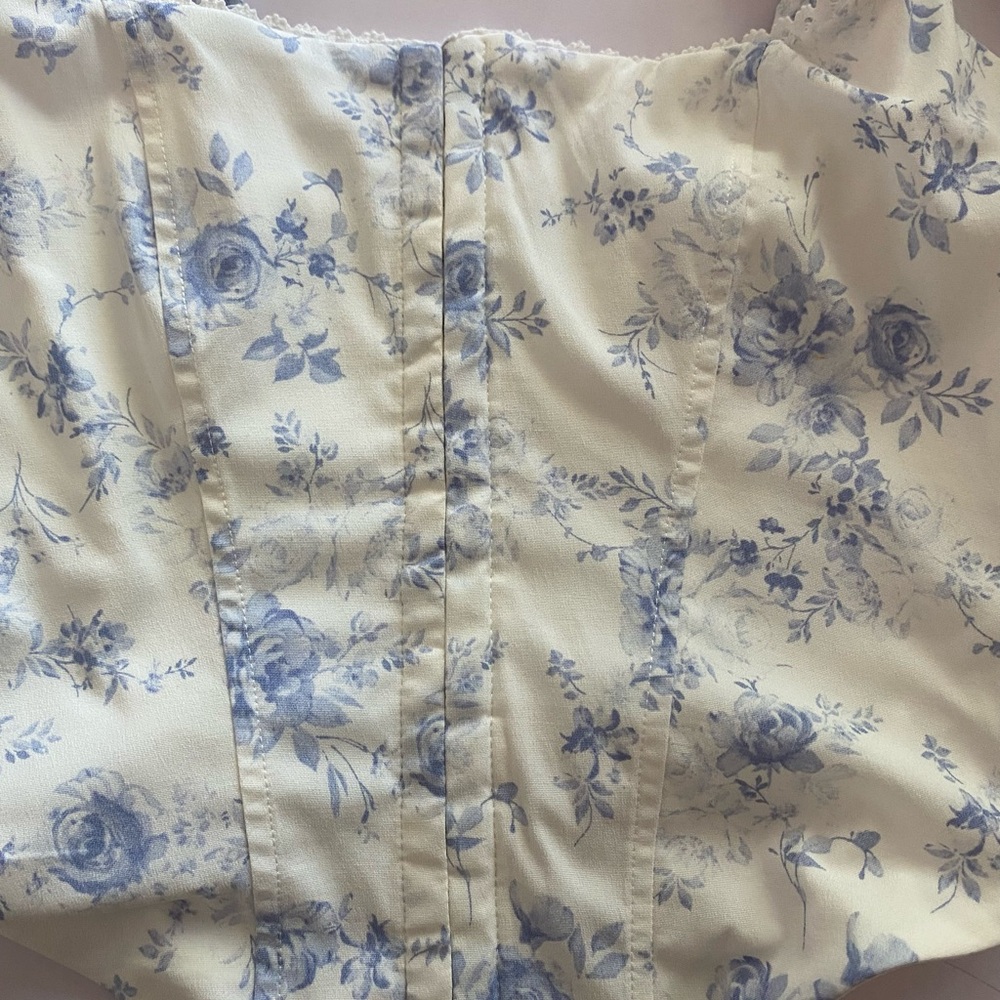 Floral Blue and White Women's Corset Top Feminine Cottagecore - Picture 6 of 6